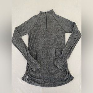 Athleta Half Zip Fitted top